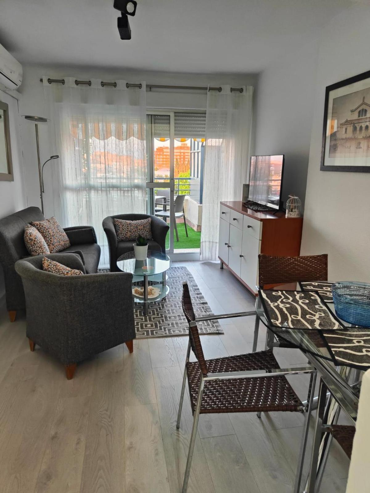 Agradable Duplex Terraza Virgen Del Rocio Apartment Sevilla Bagian luar foto